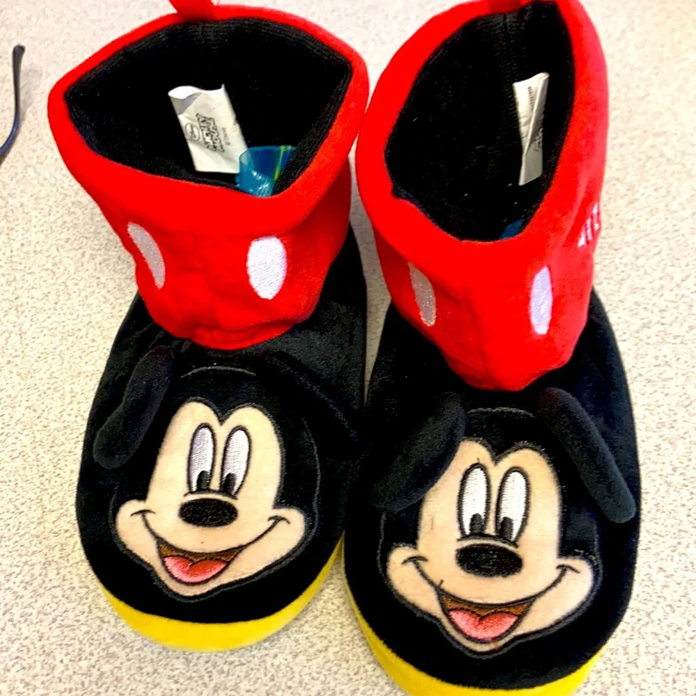 Disney Kids Slippers 11-12